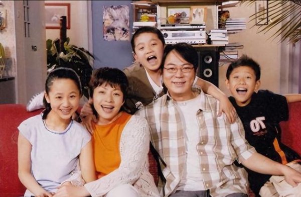 高亚麟丑闻连环爆,宋丹丹金句应验,《家有儿女》续集还能比及吗?